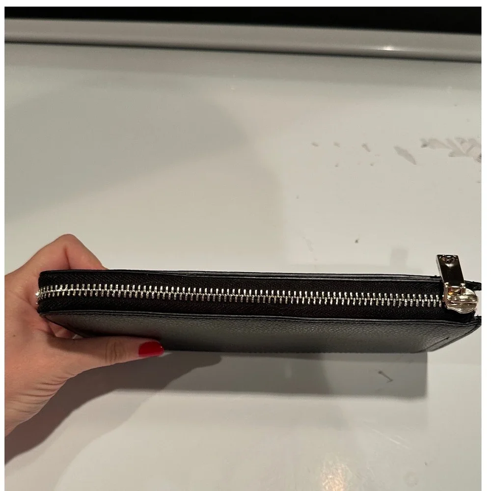 Kate Spade New York‎ Black Pebbled Leather Zip Wallet